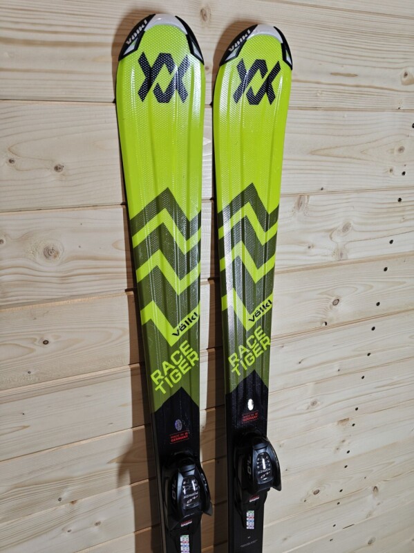 LYŽE VOLKL RACETIGER JR YELLOW 150CM